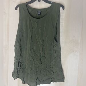 Torrid dark‎ green tank top, size 2